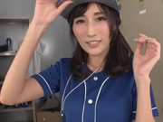 奪走部員首次無套內射的年長部活動經紀人 JULIA